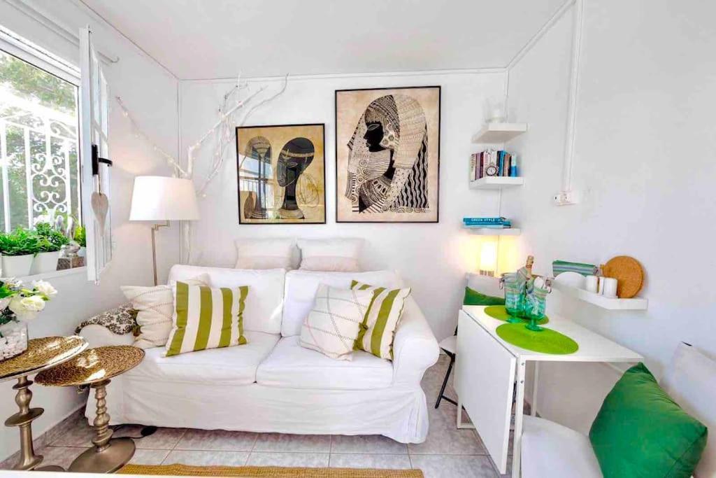 فيلا Cute Tiny House Rafína المظهر الخارجي الصورة